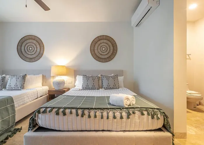 Lux 2br With Jungle Views, Pool, Gym At Nhoa