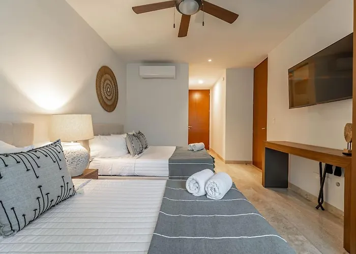 Hébergement de vacances Lux 2br With Jungle Views, Pool, Gym At Nhoa *