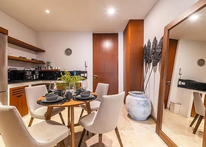 Lux 2br With Jungle Views, Pool, Gym At Nhoa Hébergement de vacances